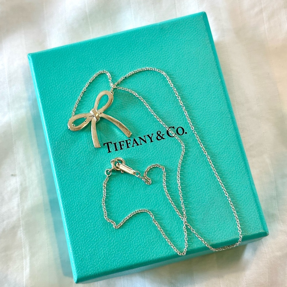 Tiffany & Co. Bow Necklace + Box + Pouch